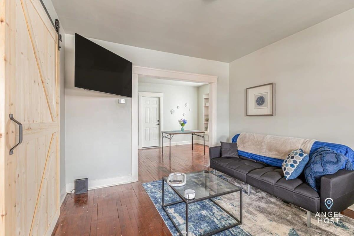 Newly Remodeled Apt, South Hills Old Brooklyn Area 클리블랜드 외부 사진