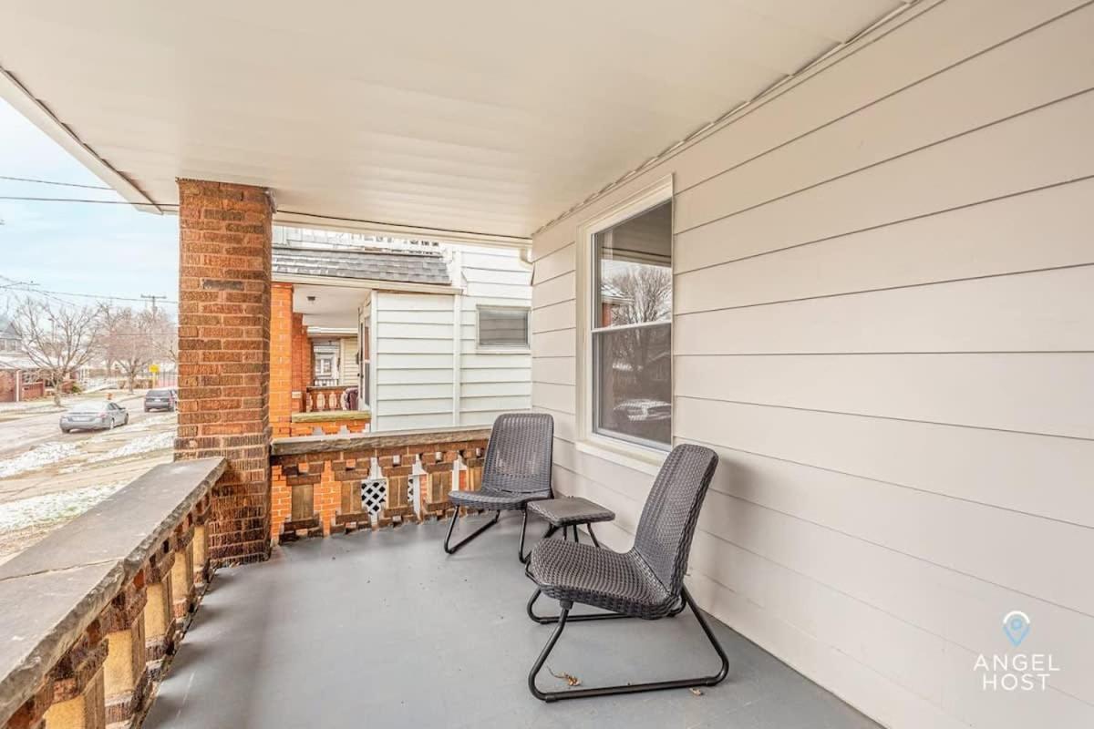 Newly Remodeled Apt, South Hills Old Brooklyn Area 클리블랜드 외부 사진